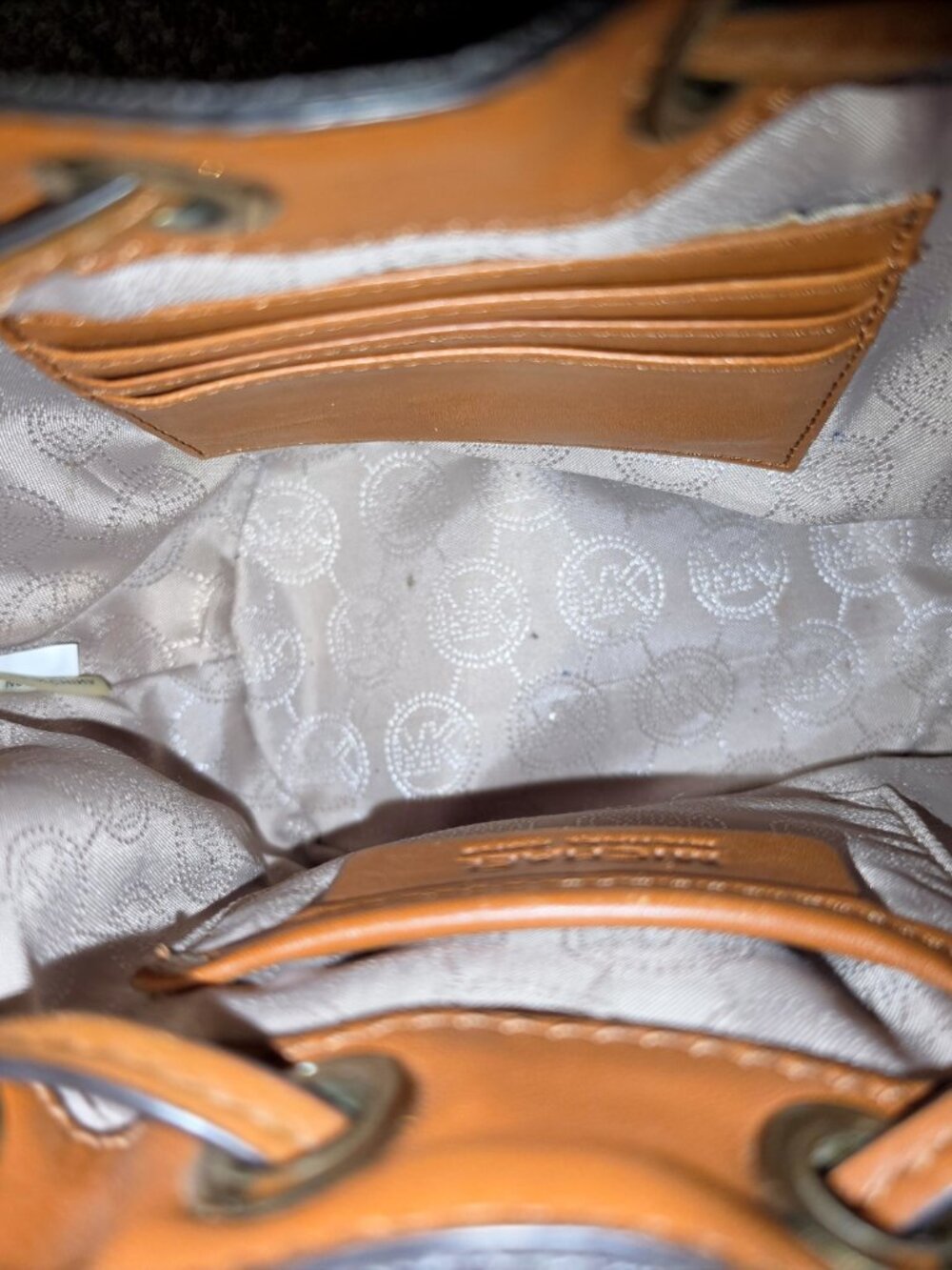 Michael Kors Jules drawstring bucket bag - Picture 6 of 6
